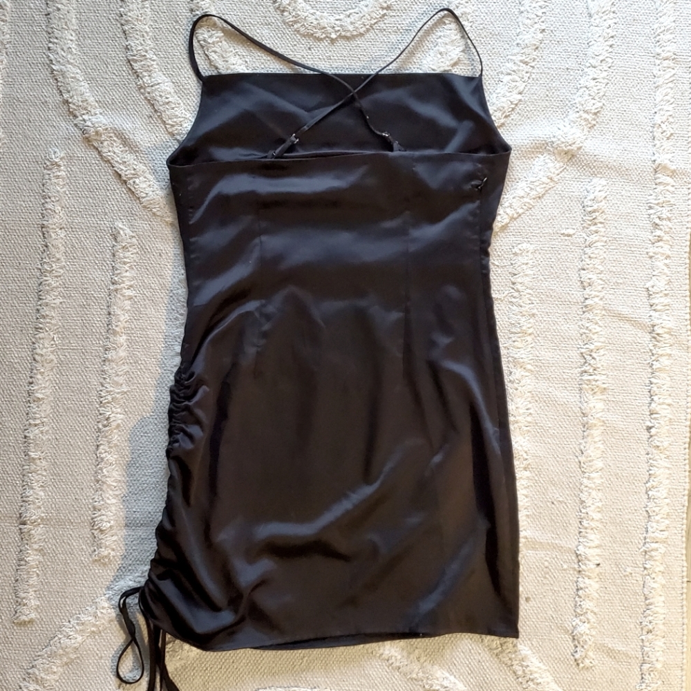 3/20$ - TWIK BLACK SATIN MINI DRESS SIZE M - Picture 3 of 5